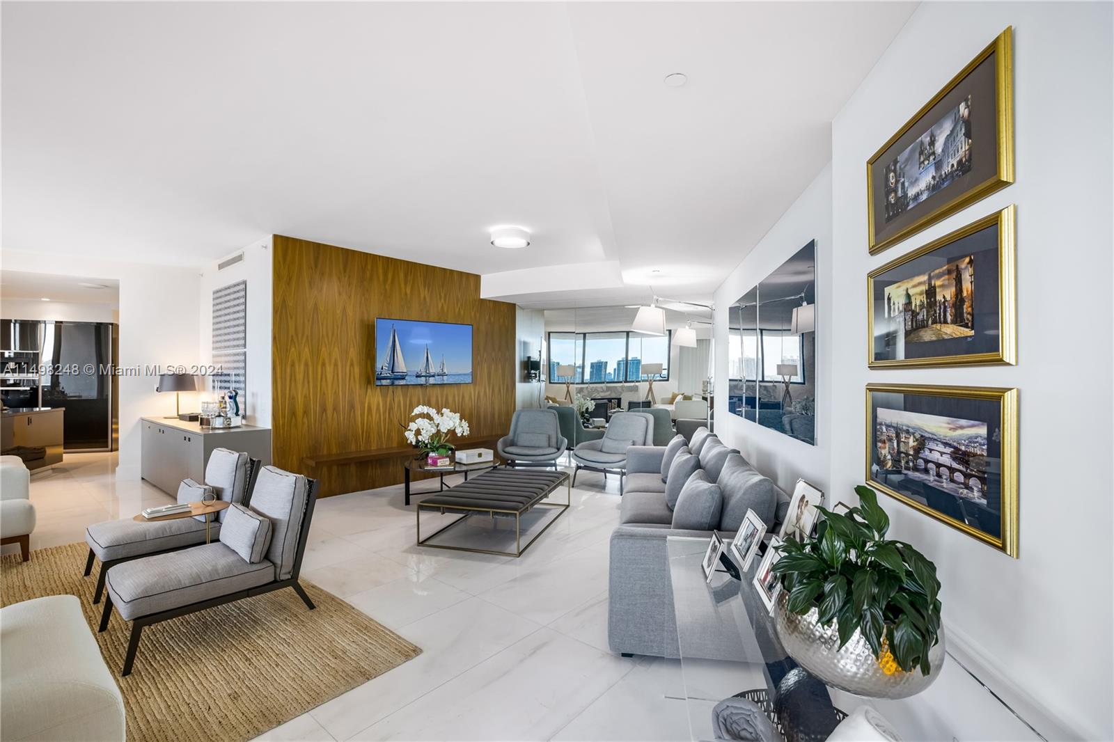 18555 COLLINS AVENUE COND - Residential