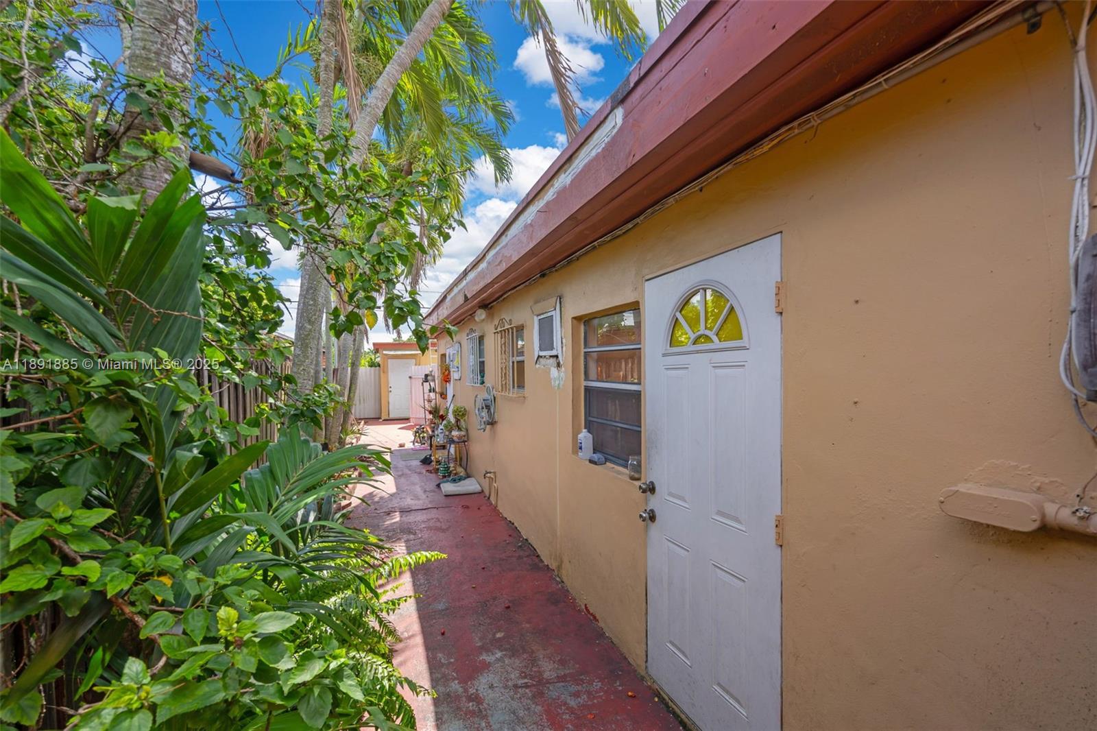 SARATOGA HEIGHTS - Residential