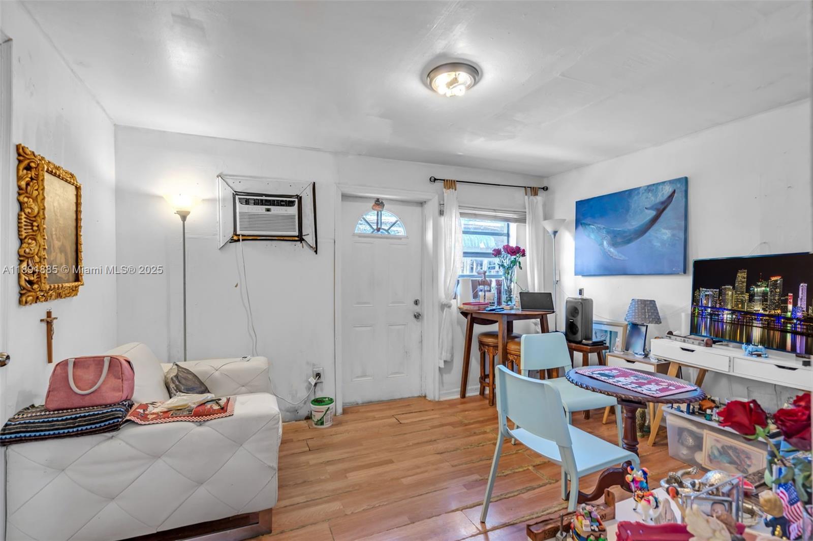 SARATOGA HEIGHTS - Residential