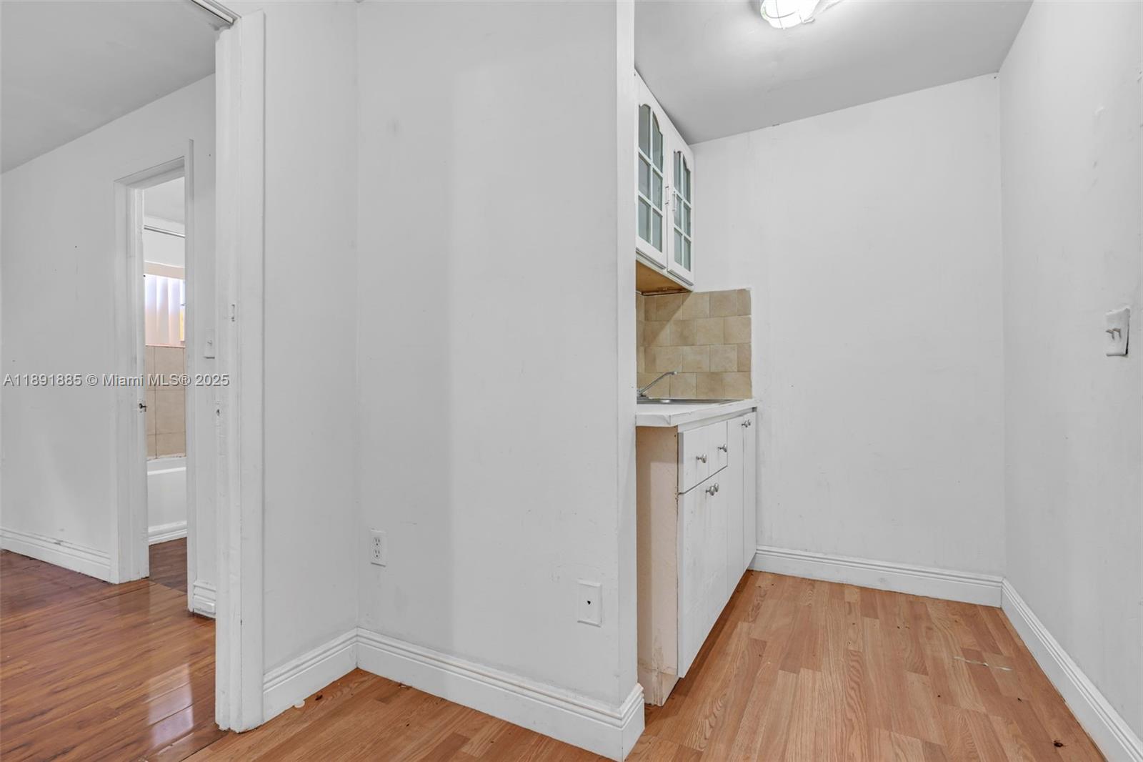 SARATOGA HEIGHTS - Residential