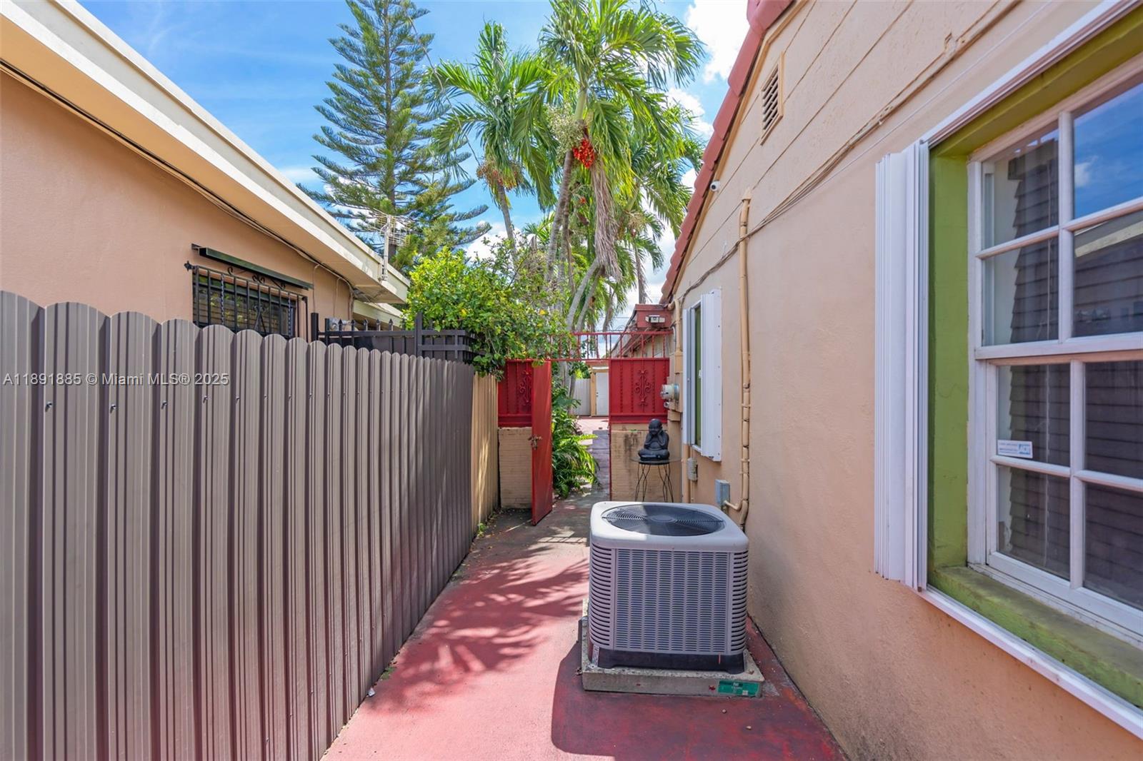SARATOGA HEIGHTS - Residential