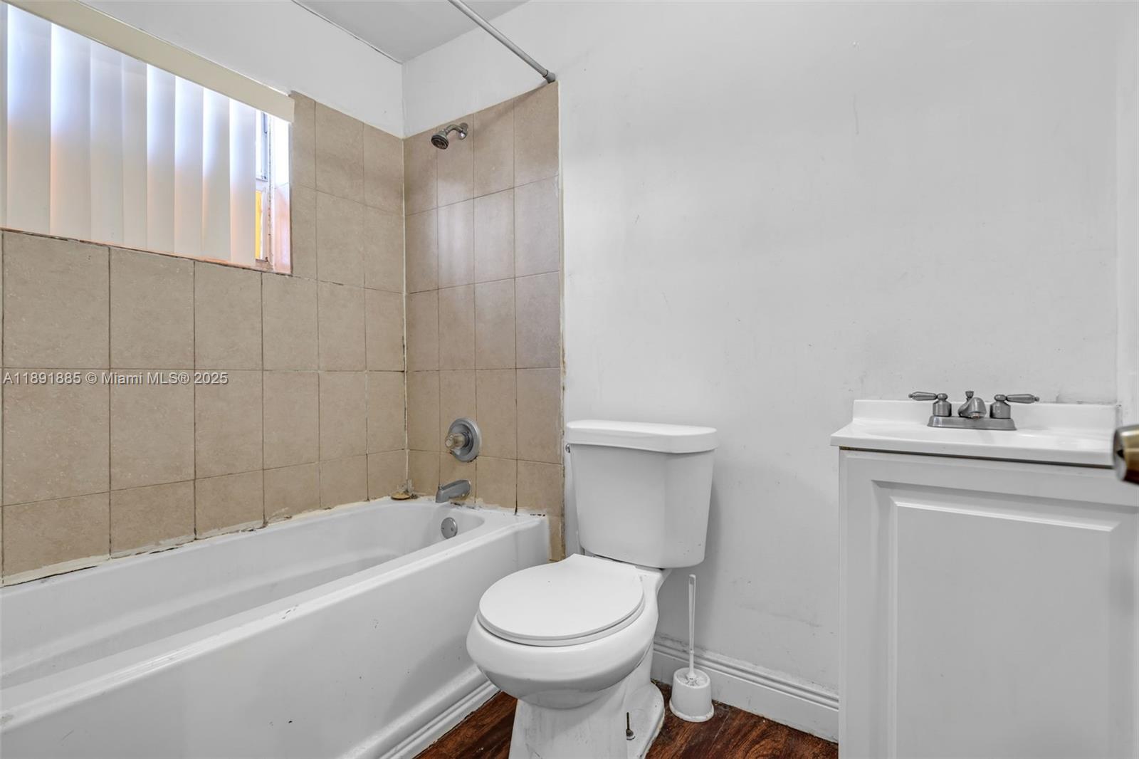 SARATOGA HEIGHTS - Residential