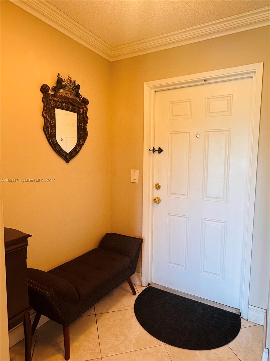 FAIRWAYS ROYALE CONDO - Residential Lease