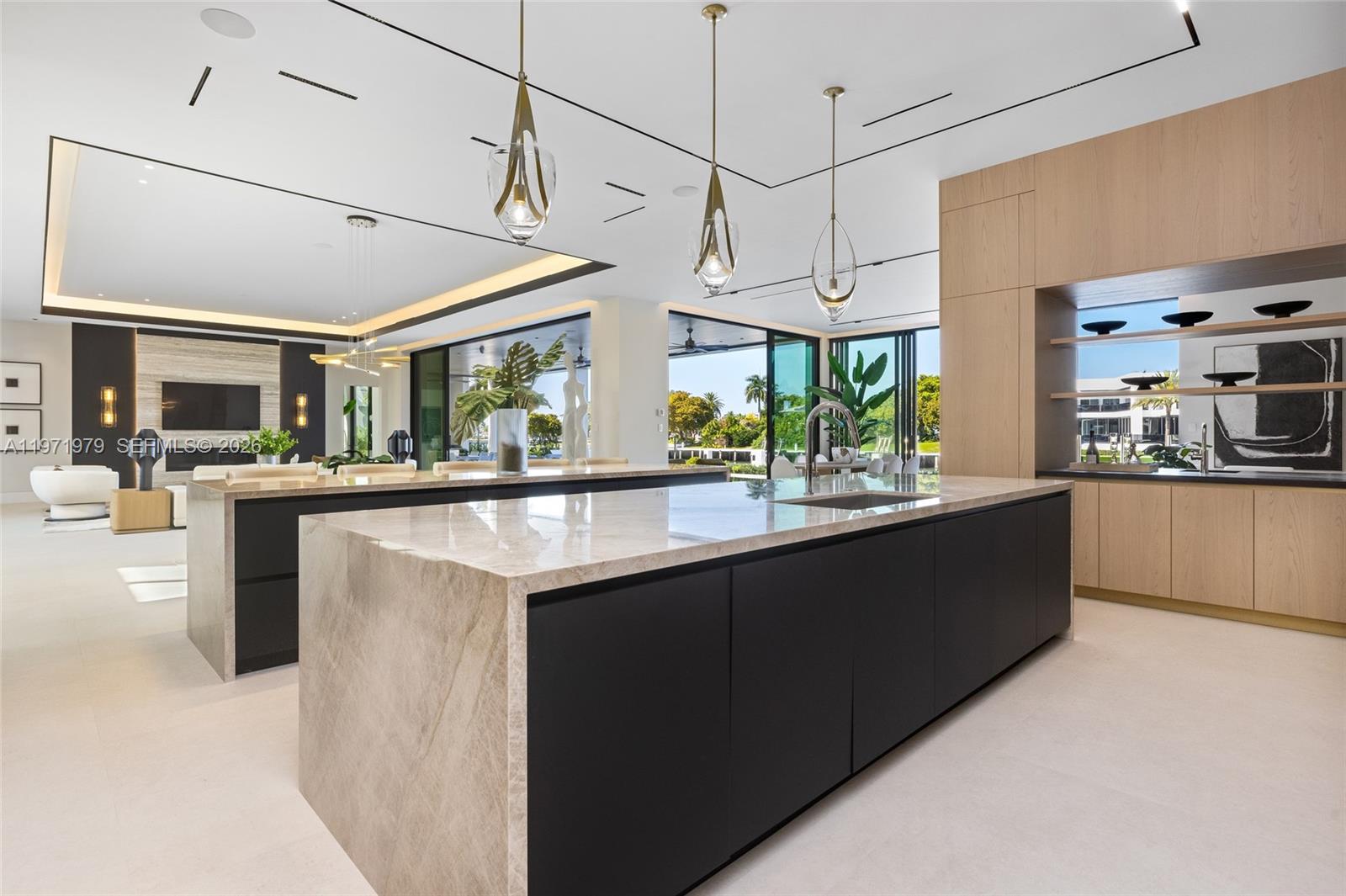 ISLA BAHIA - Residential