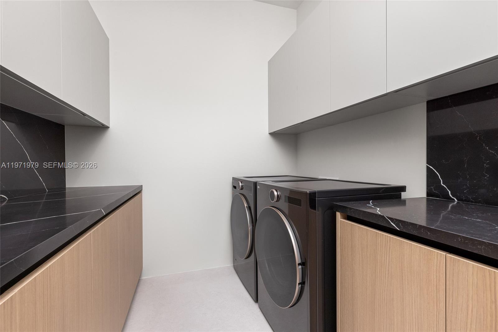 ISLA BAHIA - Residential