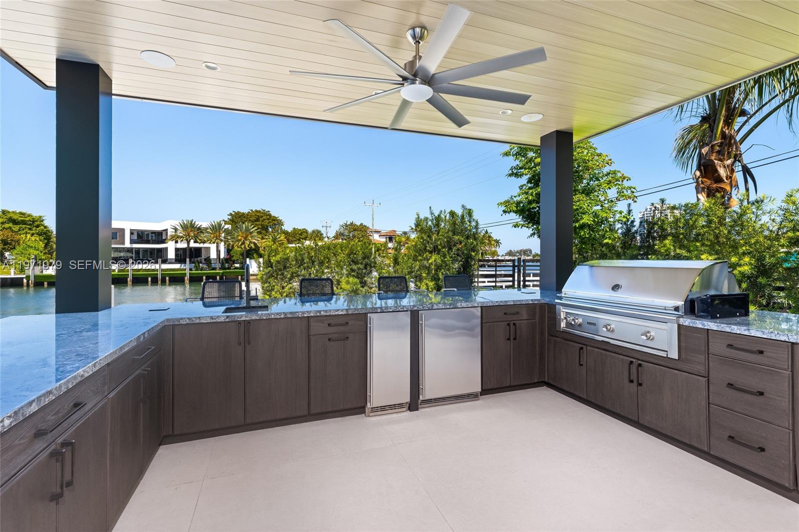 ISLA BAHIA - Residential