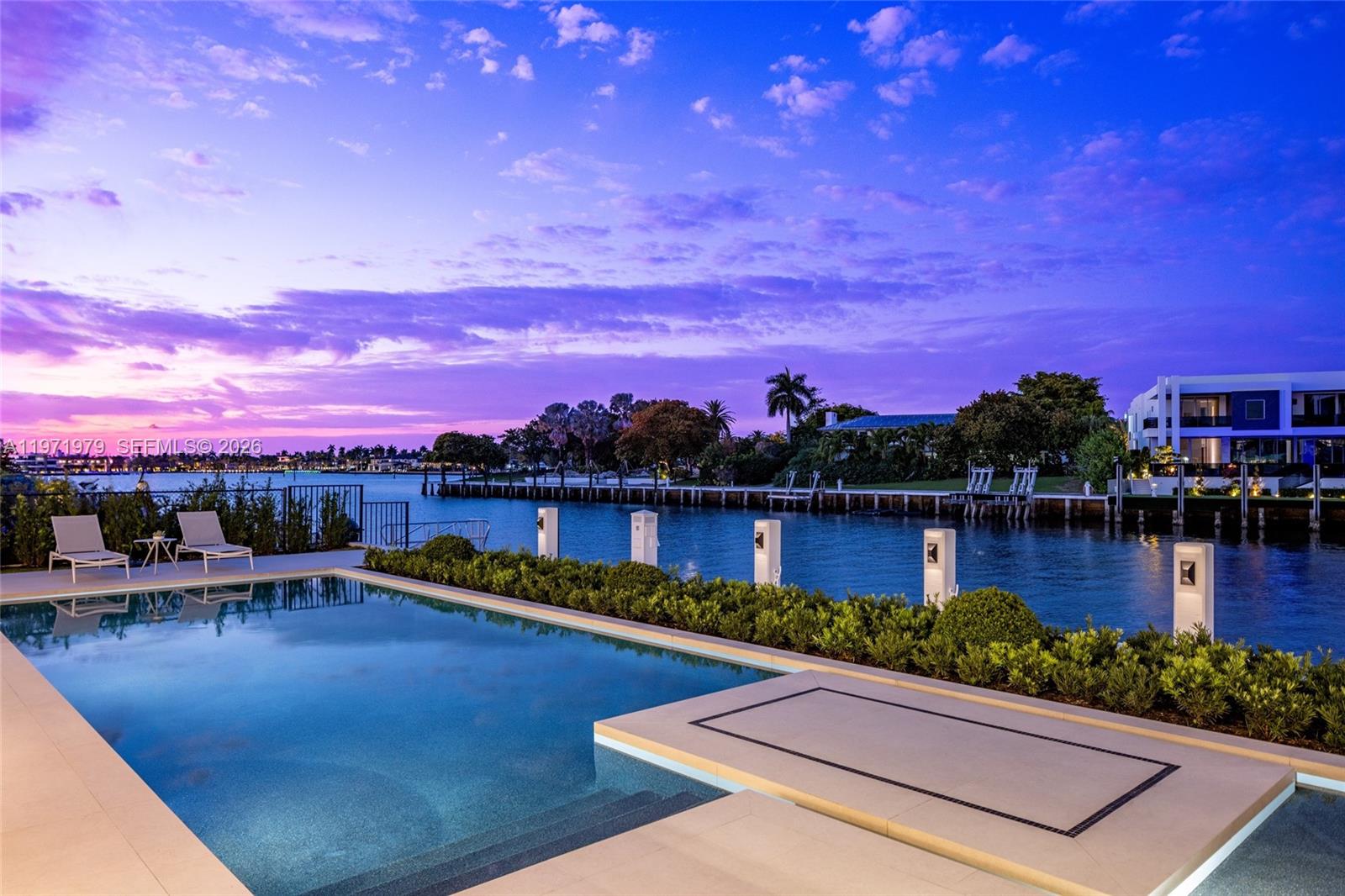 ISLA BAHIA - Residential