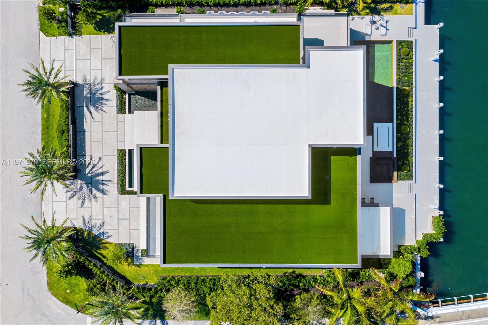 ISLA BAHIA - Residential