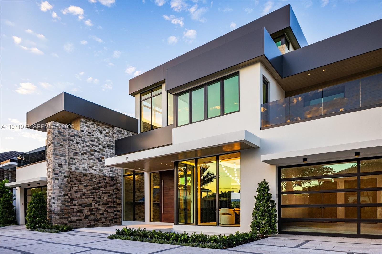 ISLA BAHIA - Residential