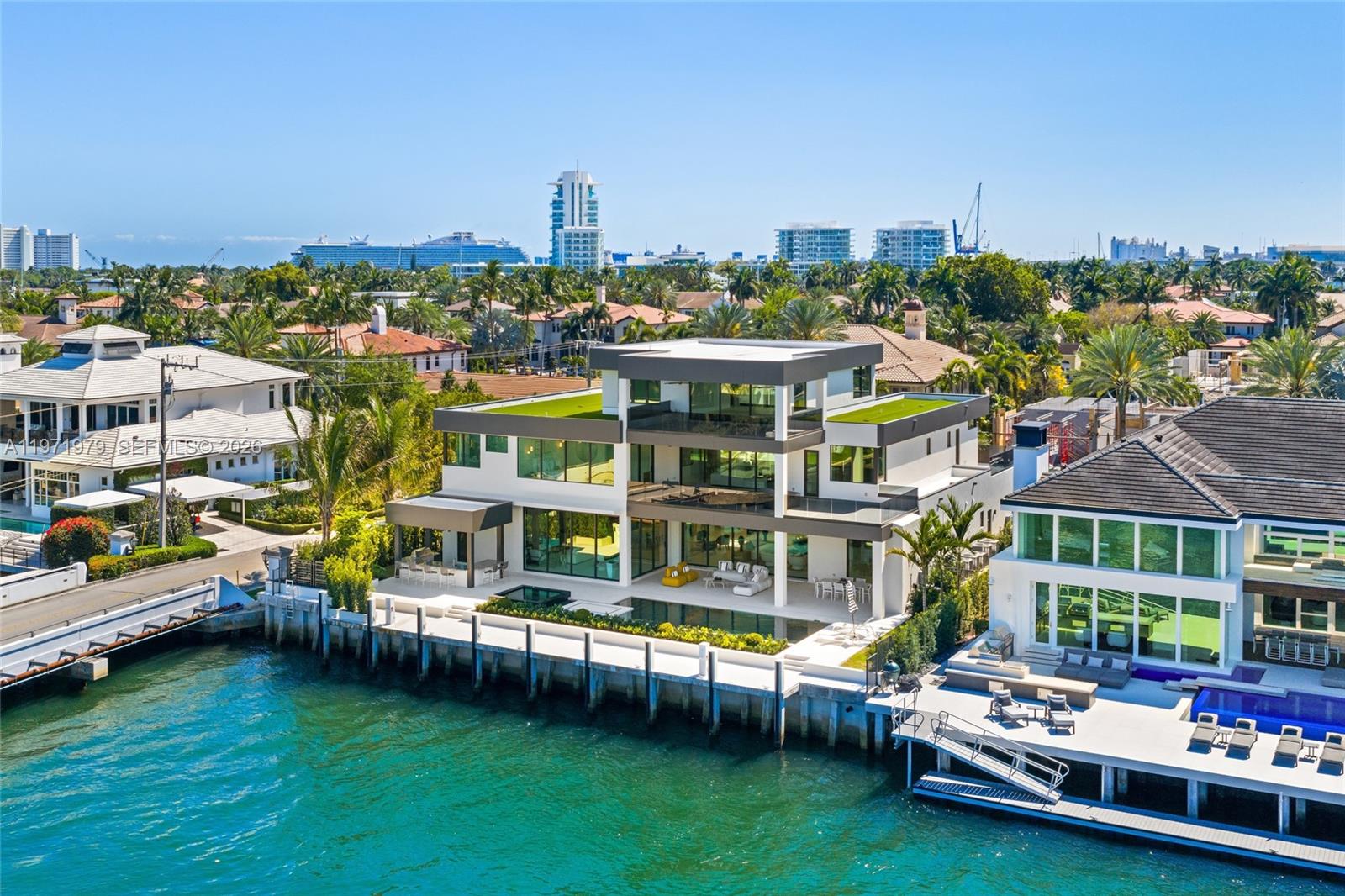 ISLA BAHIA - Residential