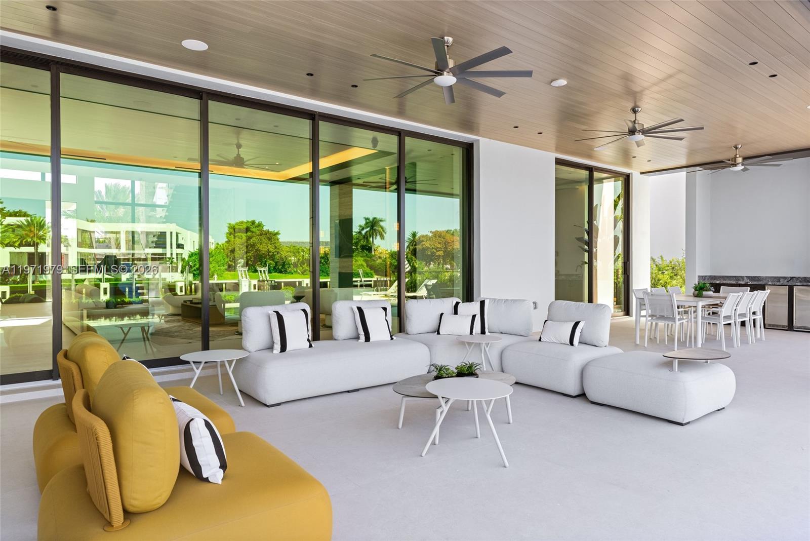 ISLA BAHIA - Residential