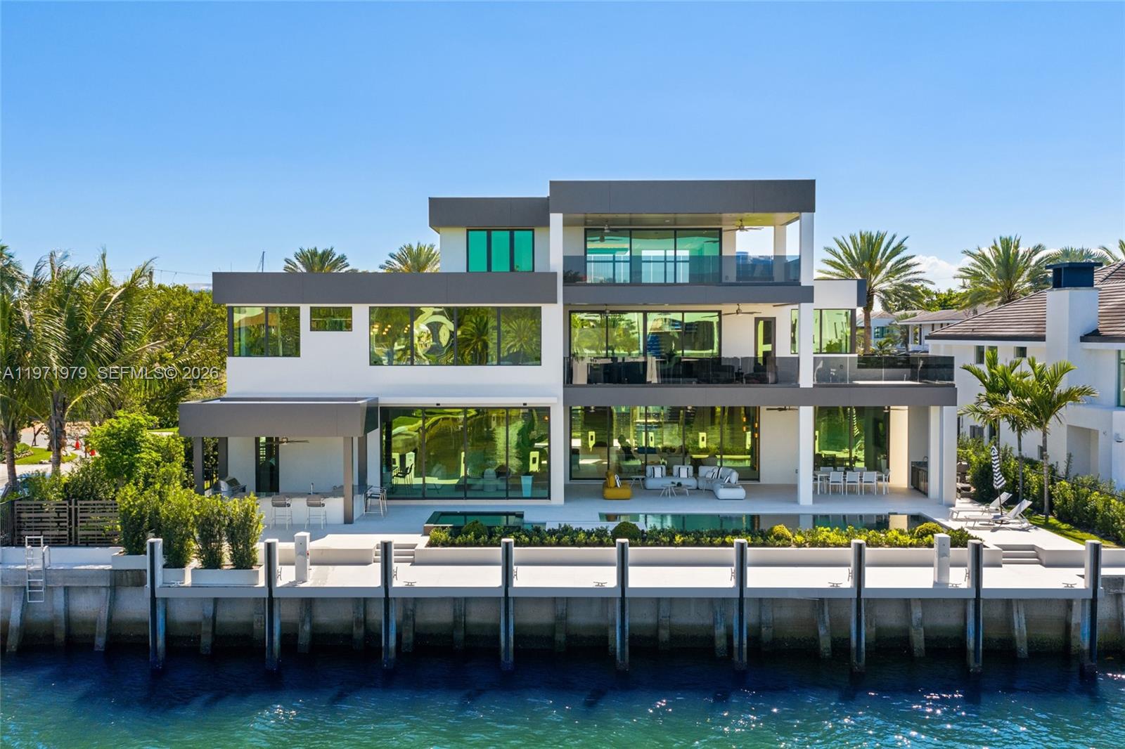 ISLA BAHIA - Residential