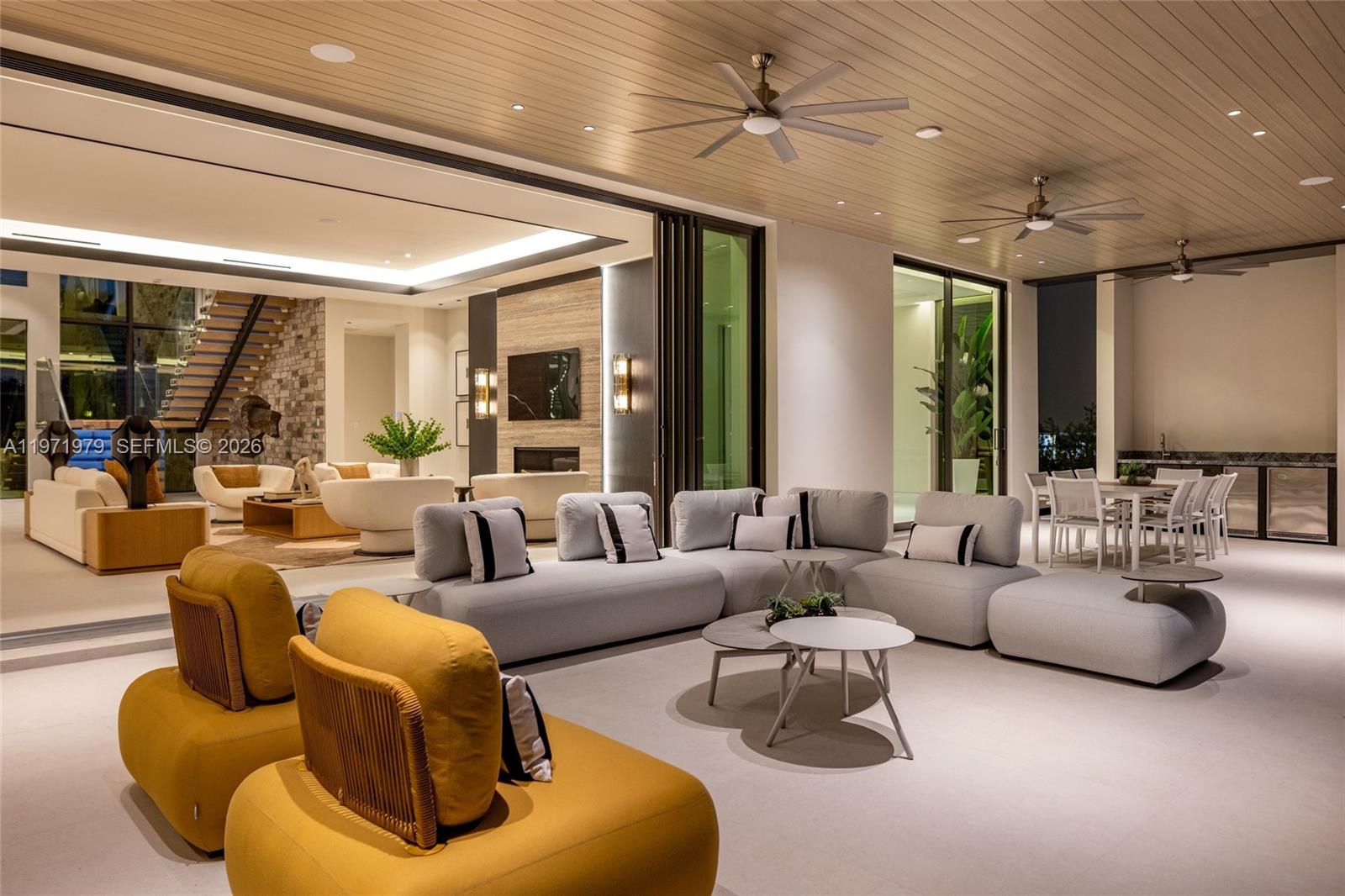 ISLA BAHIA - Residential