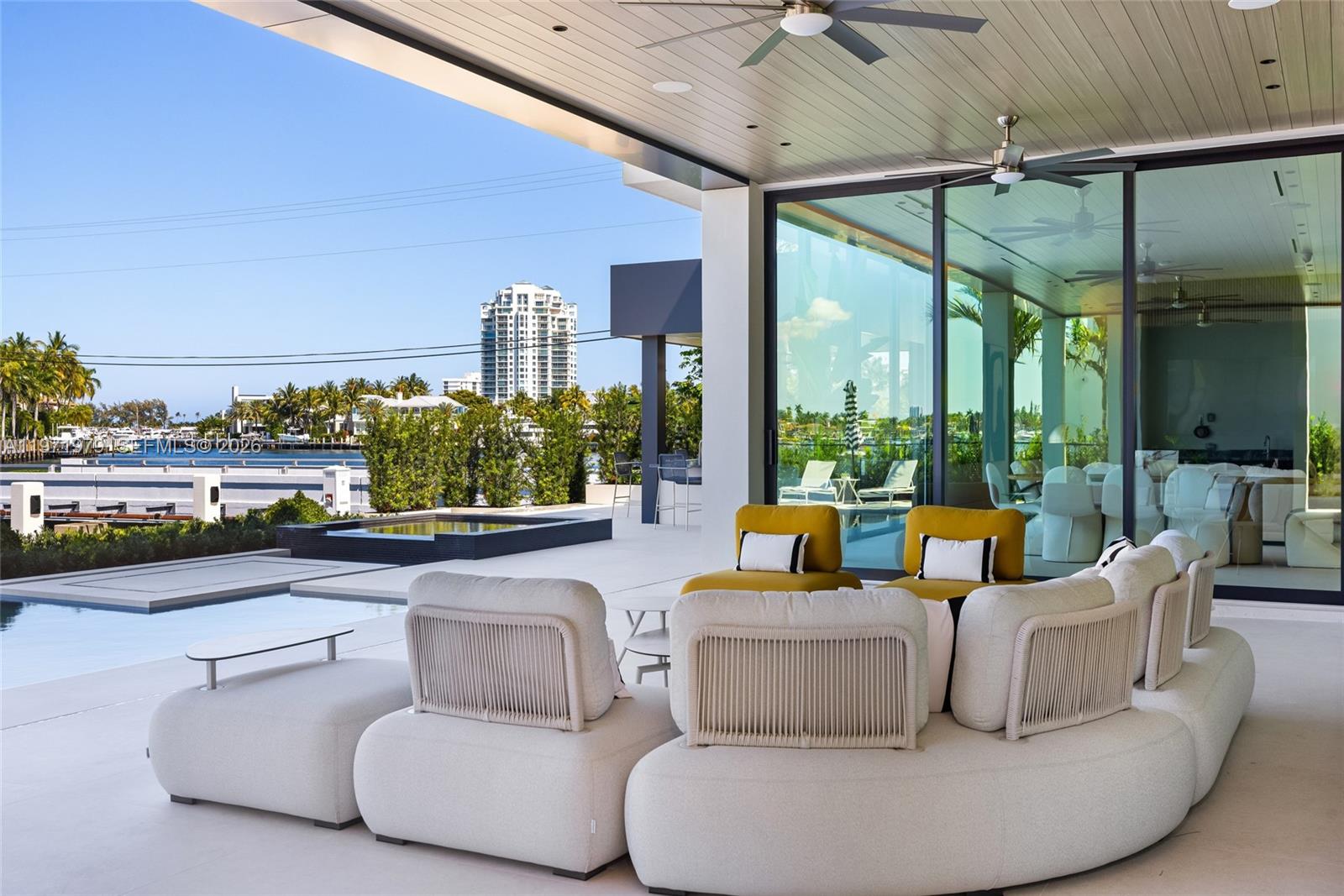 ISLA BAHIA - Residential