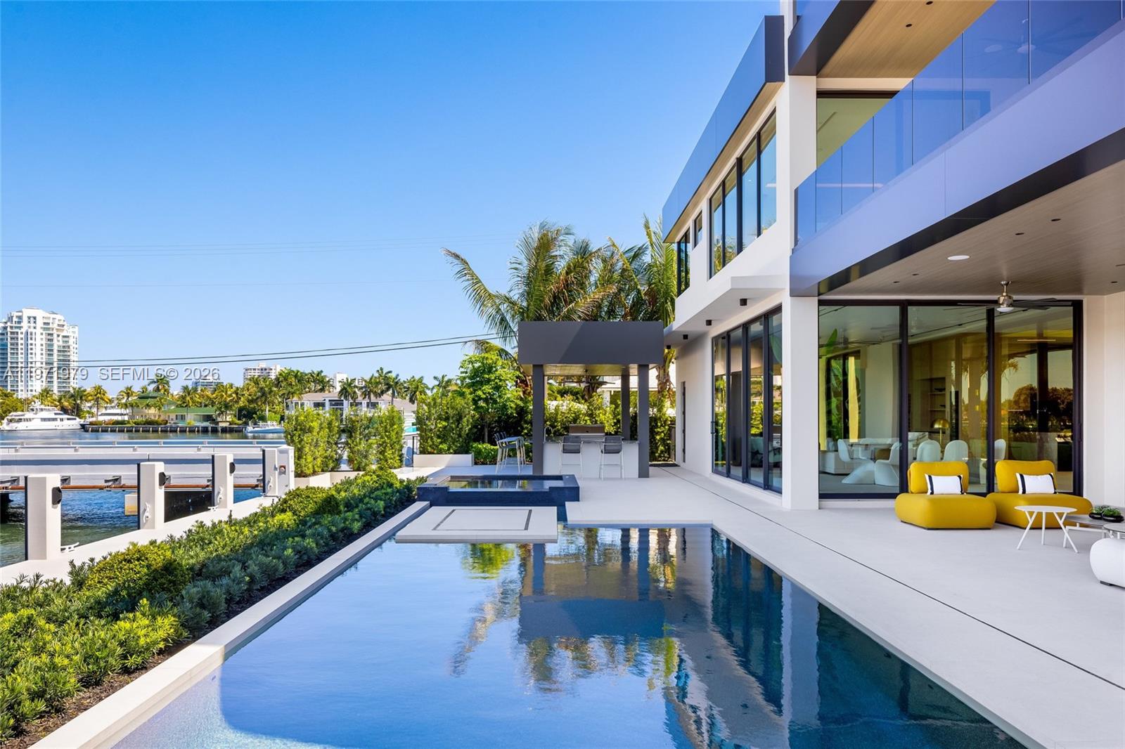 ISLA BAHIA - Residential