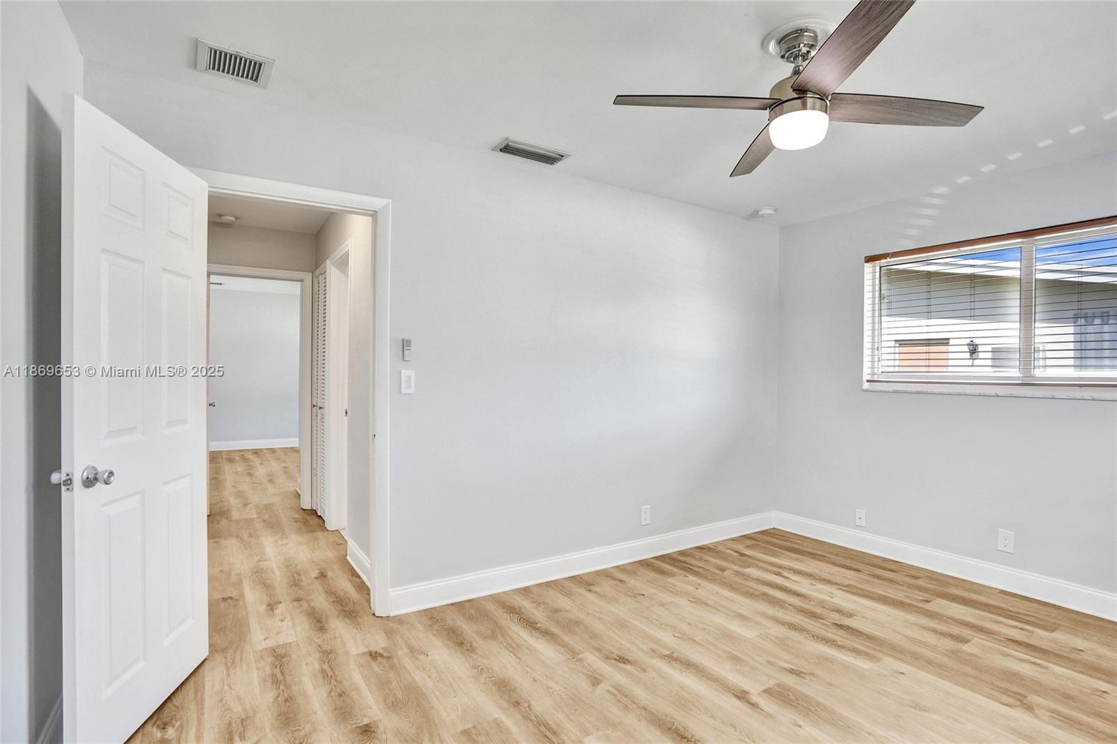 IMPERIAL POINT 2 SEC - Residential Lease