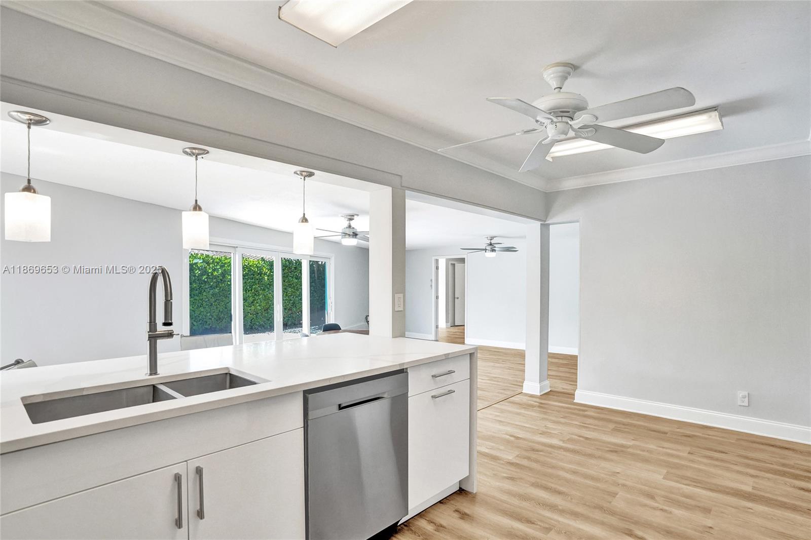 IMPERIAL POINT 2 SEC - Residential Lease