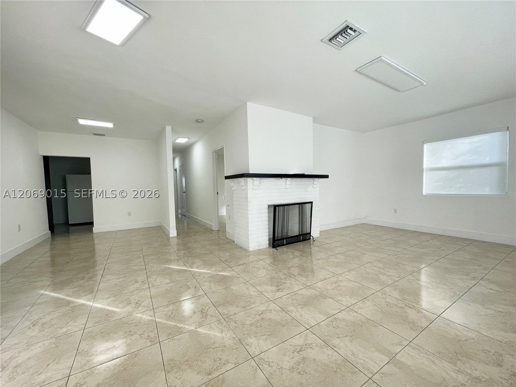 Photo of 1322 SE 1st Ave #1322, Fort Lauderdale, FL 33316 (MLS # A12069015)