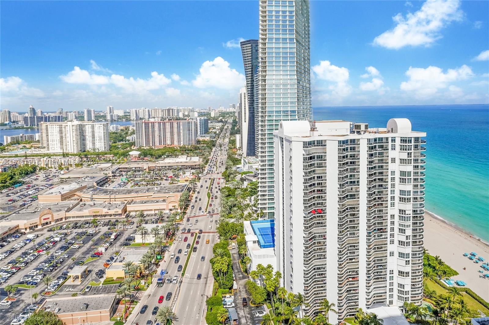 16699 Collins Ave 3307