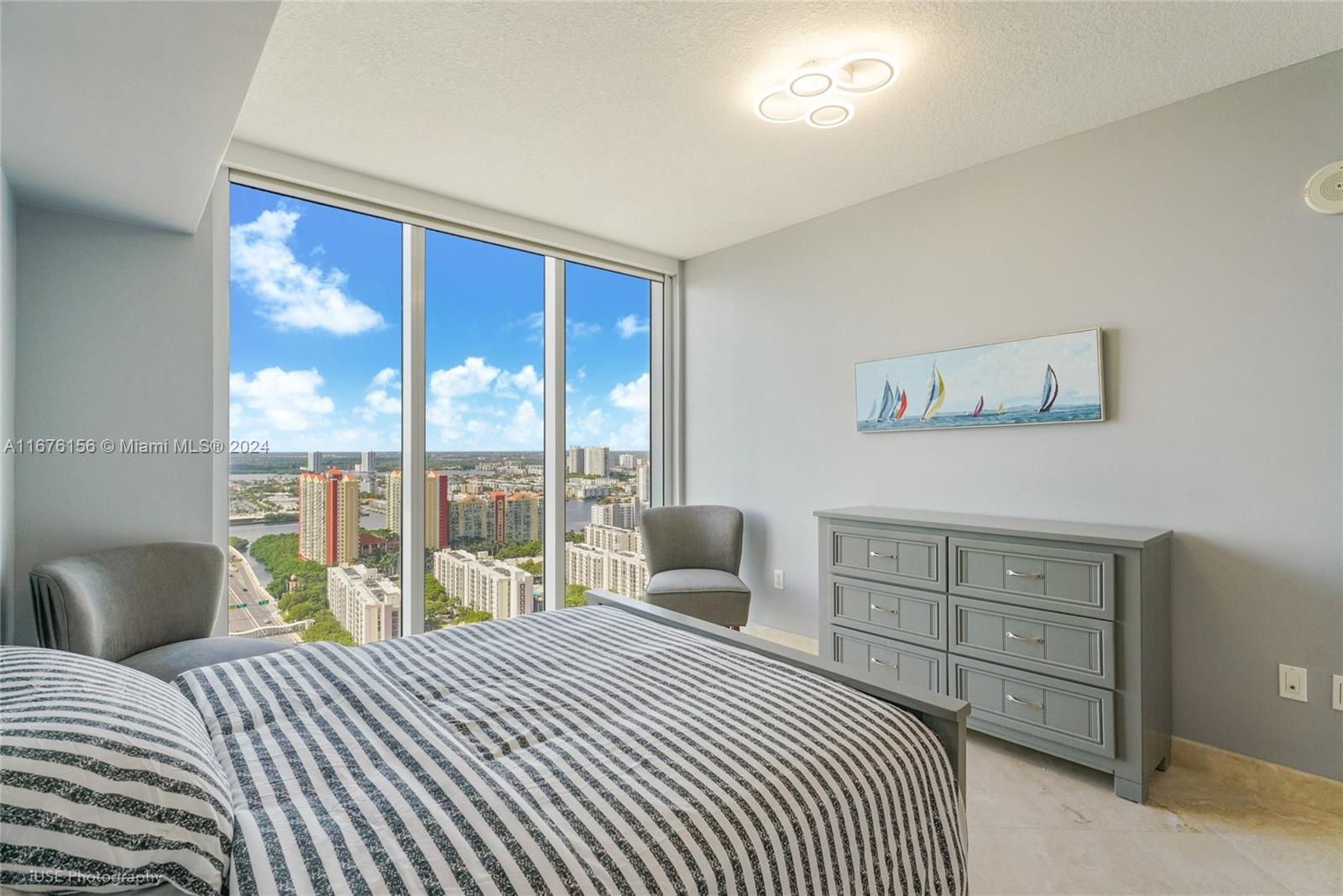 LA PERLA CONDO - Residential