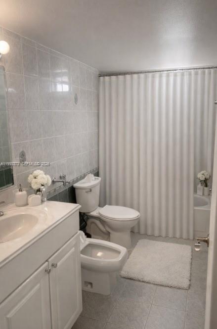 OLYMPUS CONDO PHASE - Residential