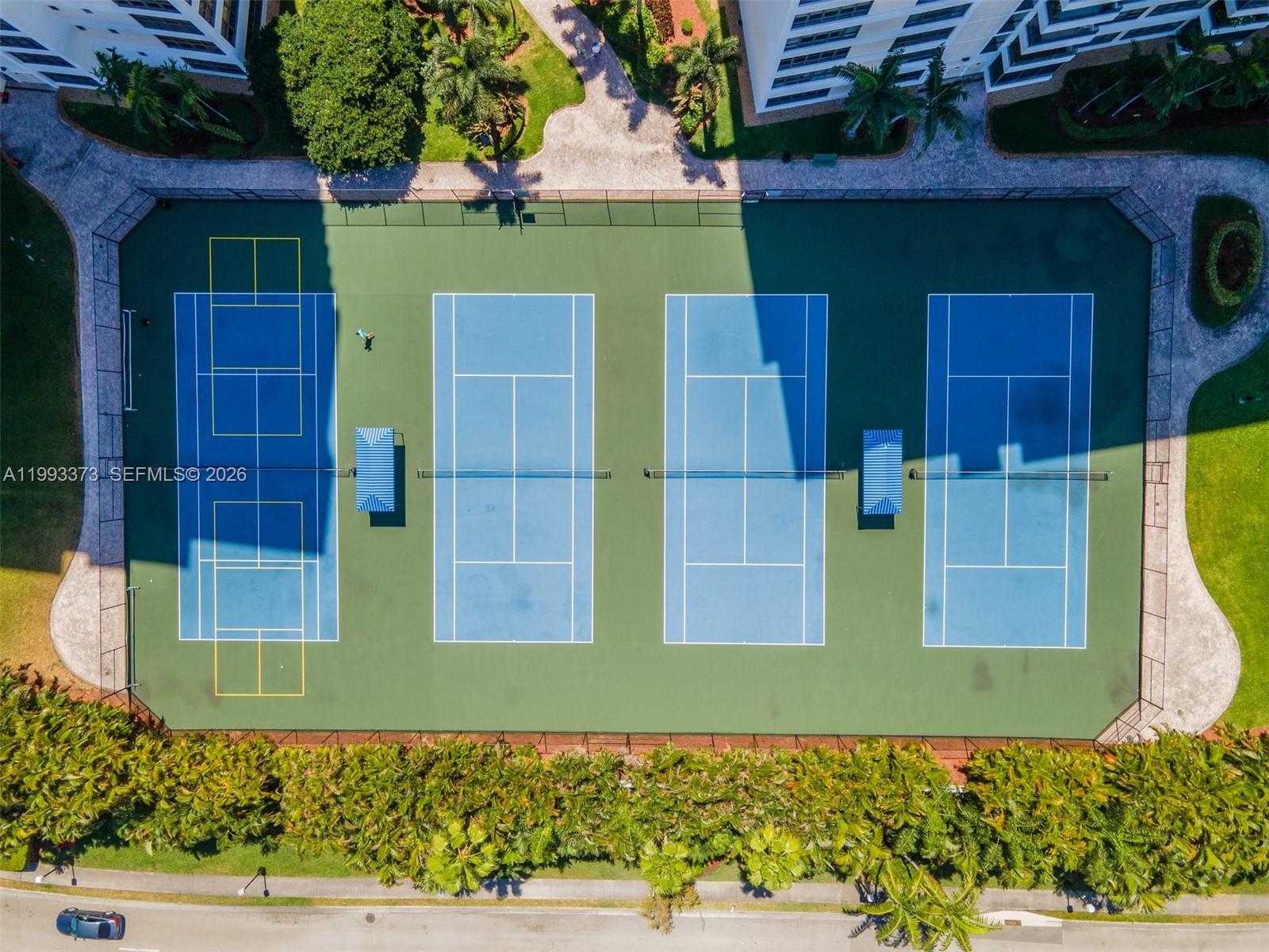 OLYMPUS CONDO PHASE - Residential