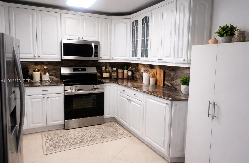 OLYMPUS CONDO PHASE - Residential