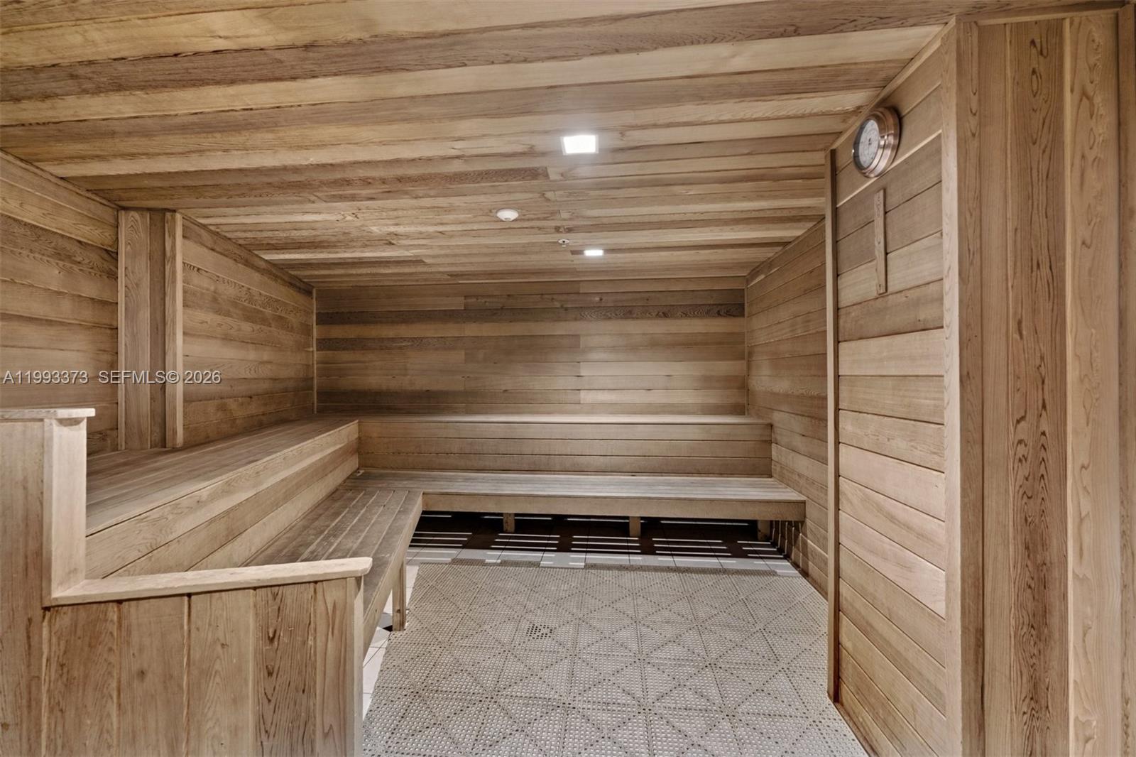 OLYMPUS CONDO PHASE - Residential