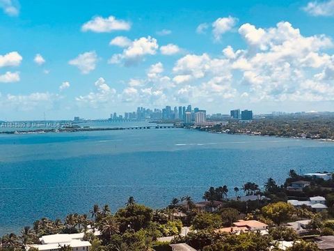 1000 Quayside Ter 1108 Miami FL 33138