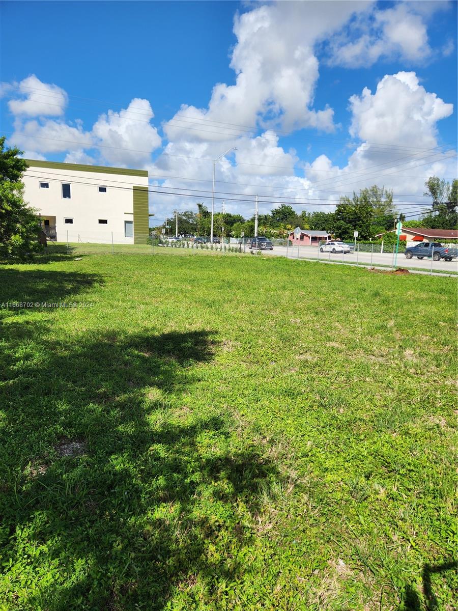 11110/20 NW 17th Ave
