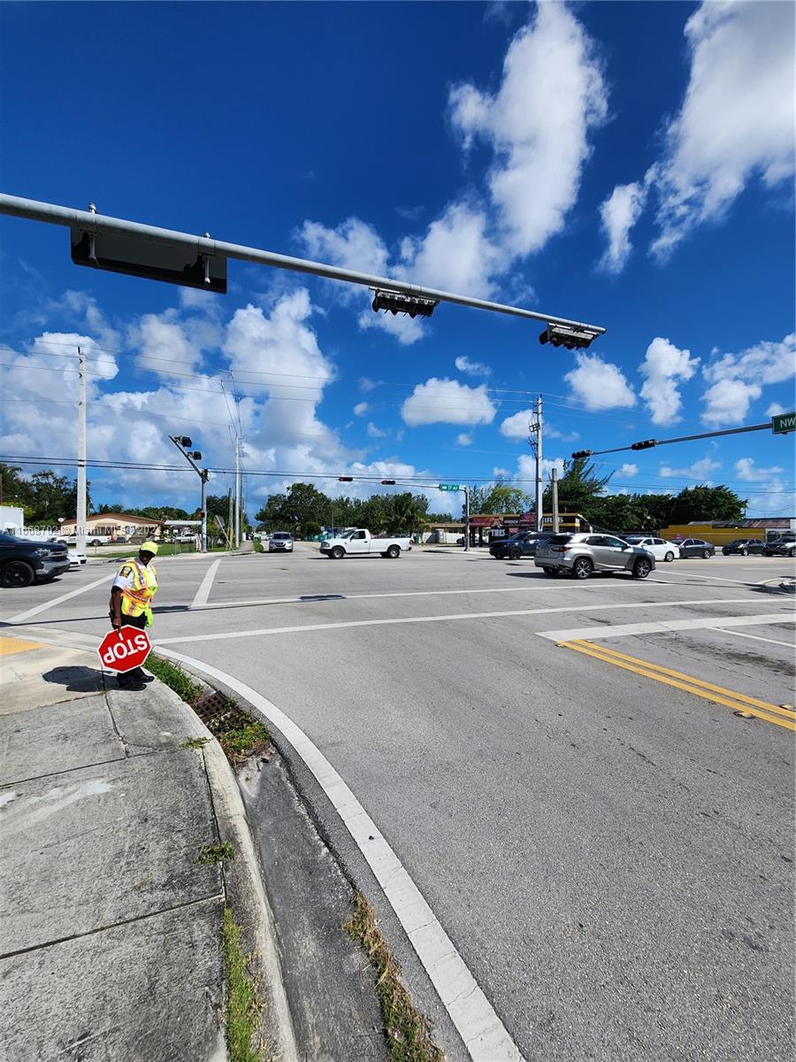 11110/20 NW 17th Ave