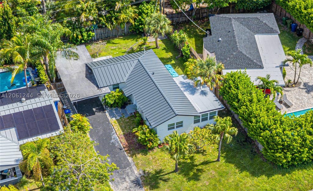 Photo of 731 NE 16th St, Fort Lauderdale, FL 33304 (MLS # A12061244)