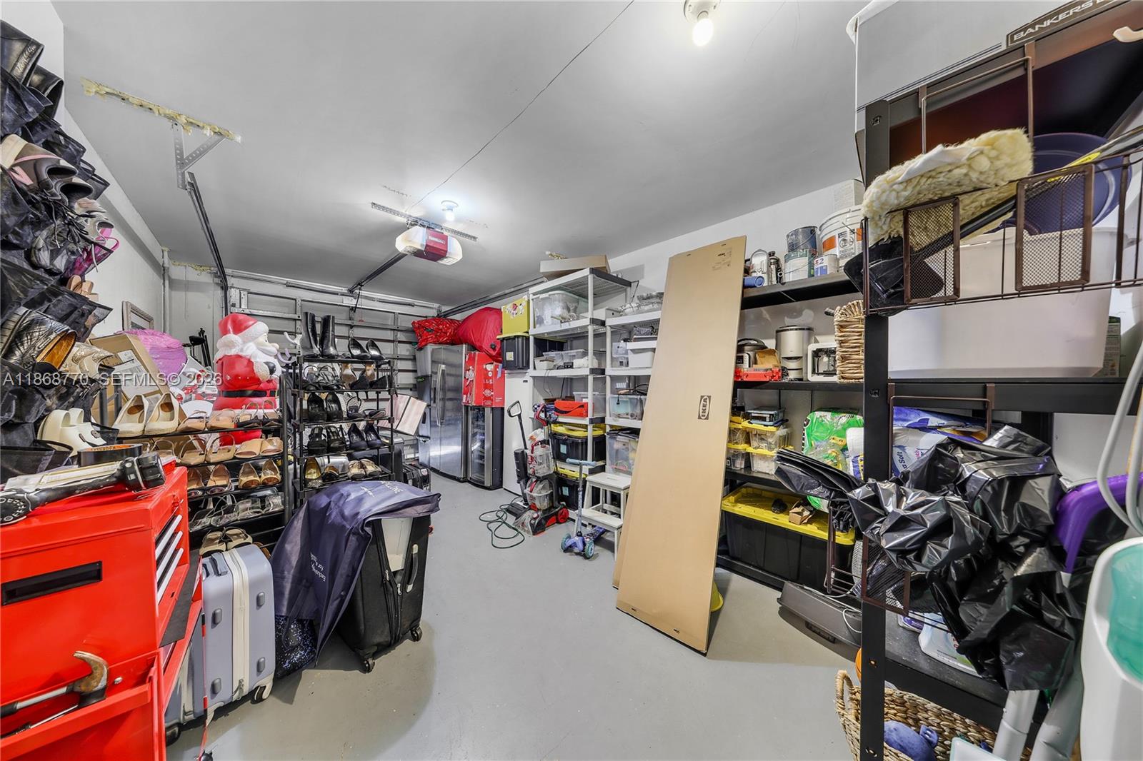 NEW YORK STREET CONDO - Residential