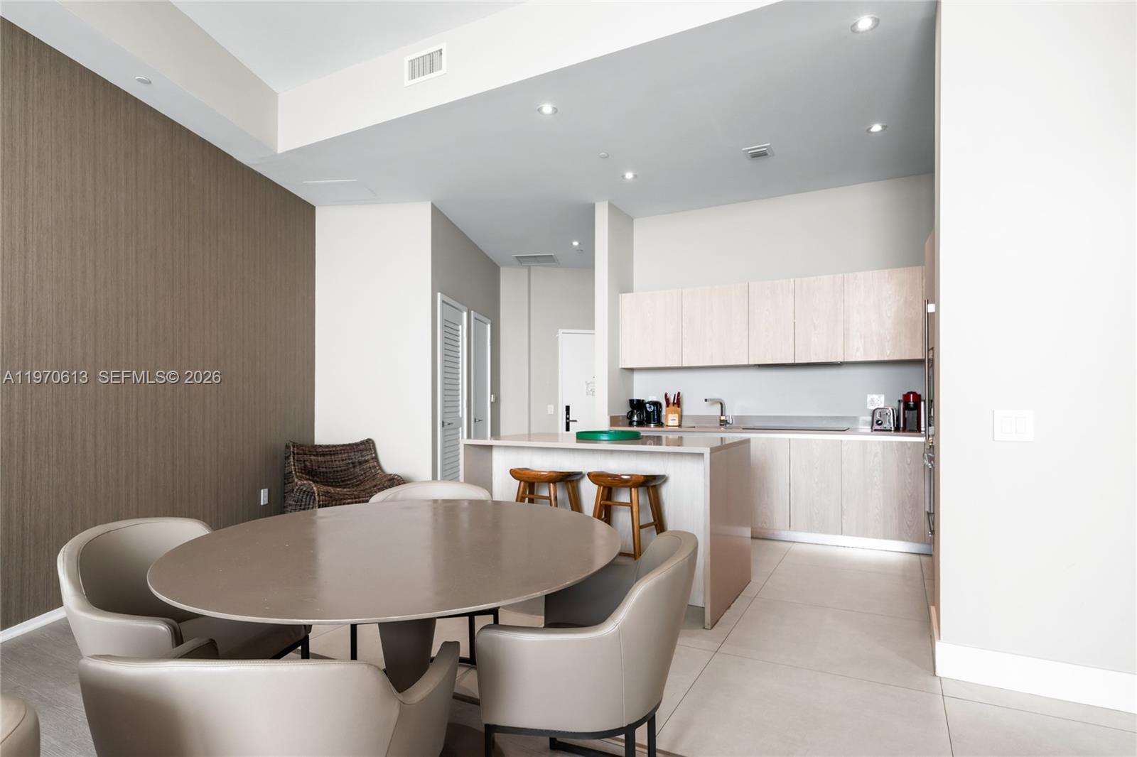 4111 SOUTH OCEAN DRIVE CO - Residential