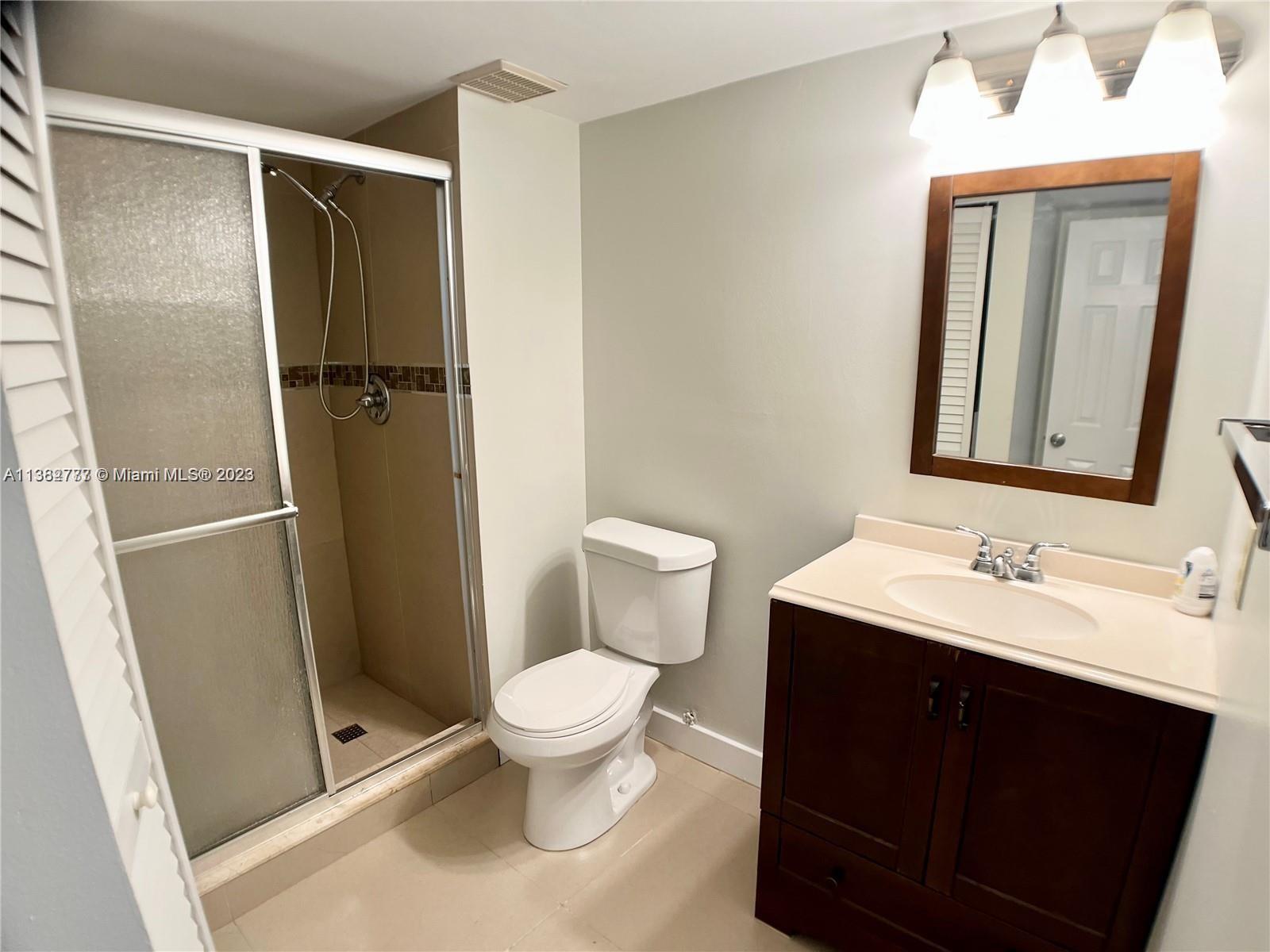 Photo 9 of 12 of 399 Lakeview Dr 101 condo