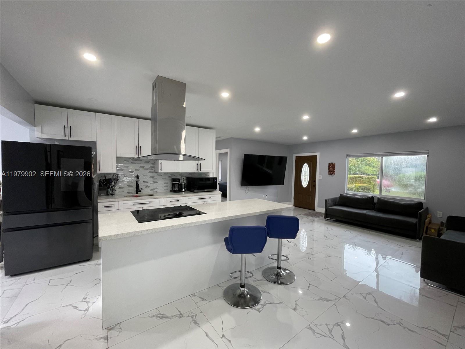 NORTH SHORE HEIGHTS - Residential