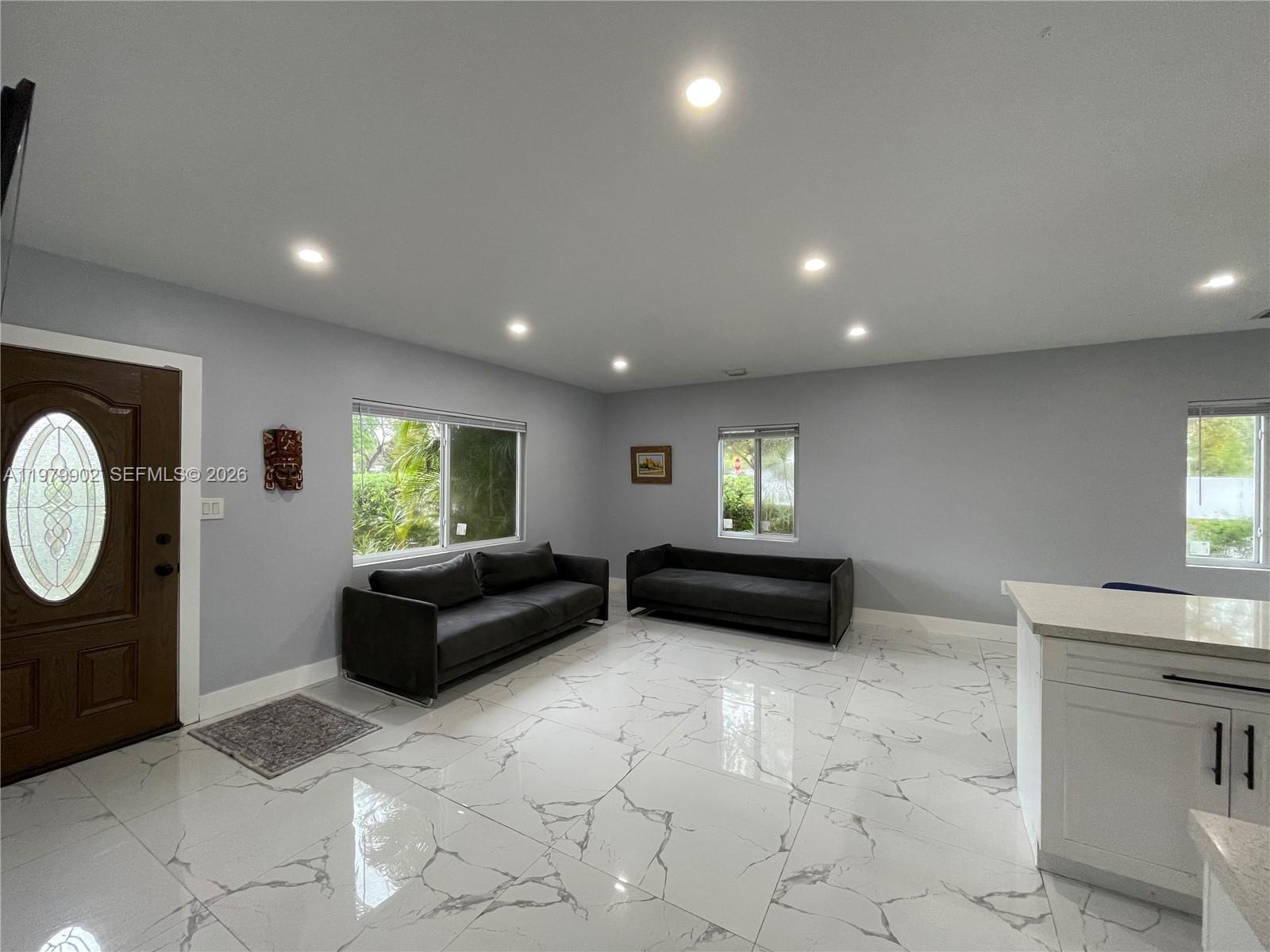 NORTH SHORE HEIGHTS - Residential