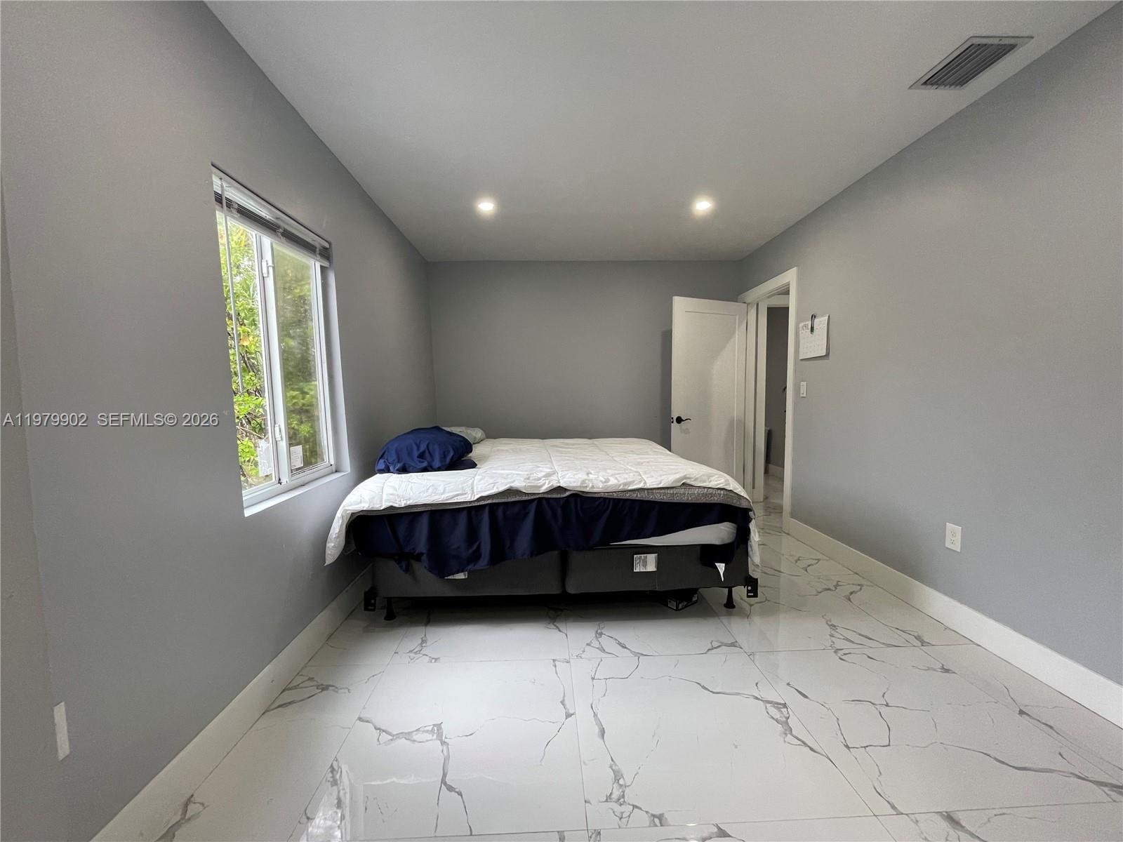 NORTH SHORE HEIGHTS - Residential