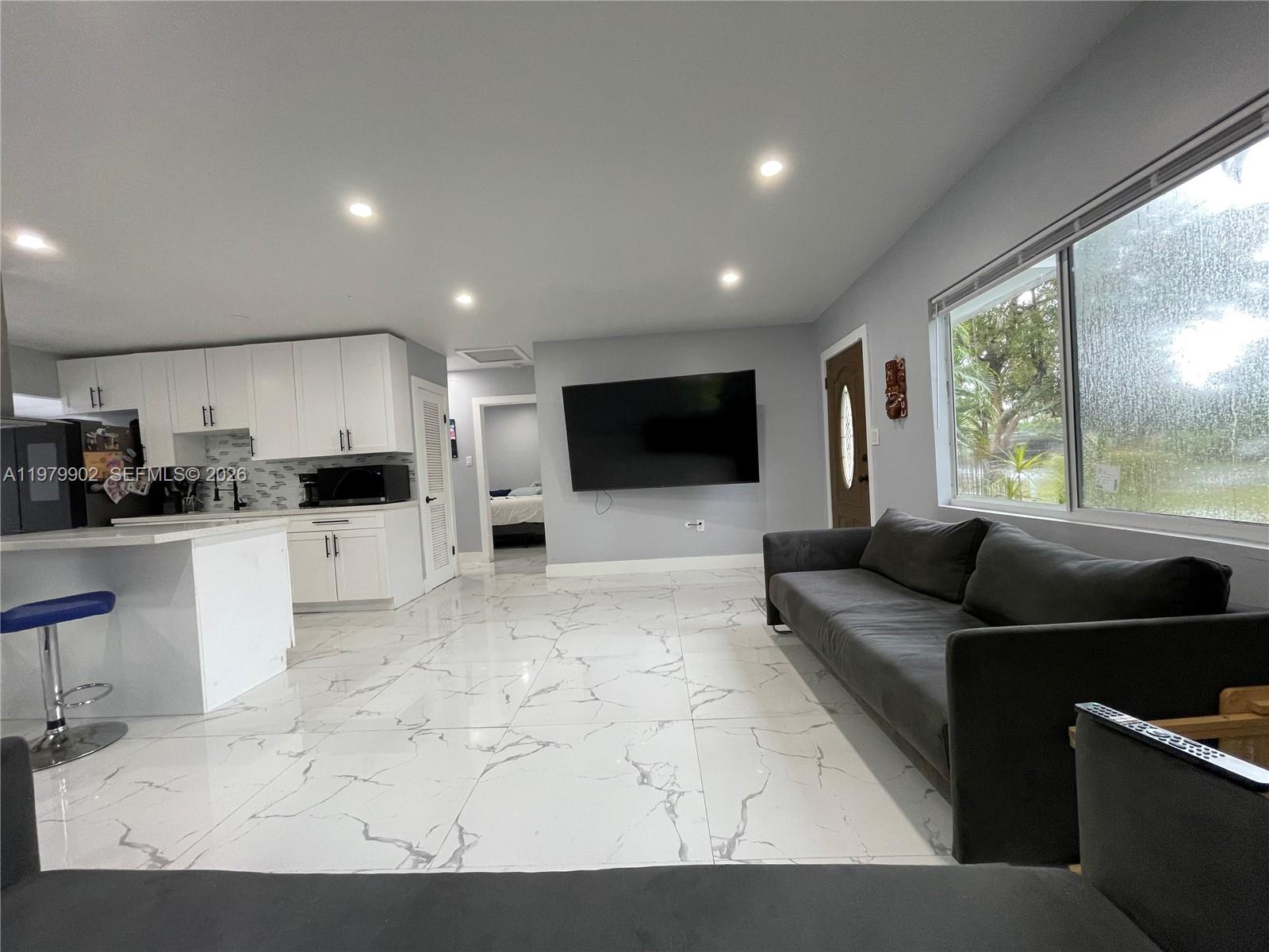 NORTH SHORE HEIGHTS - Residential