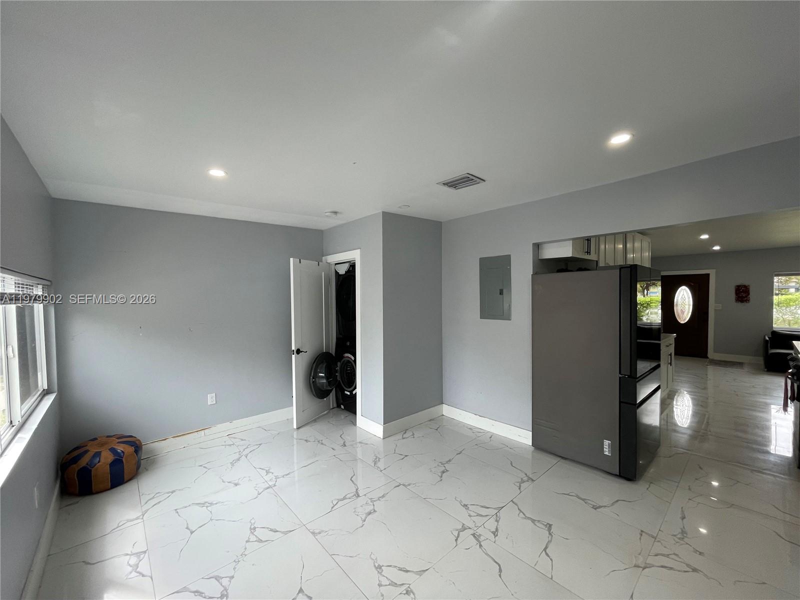 NORTH SHORE HEIGHTS - Residential