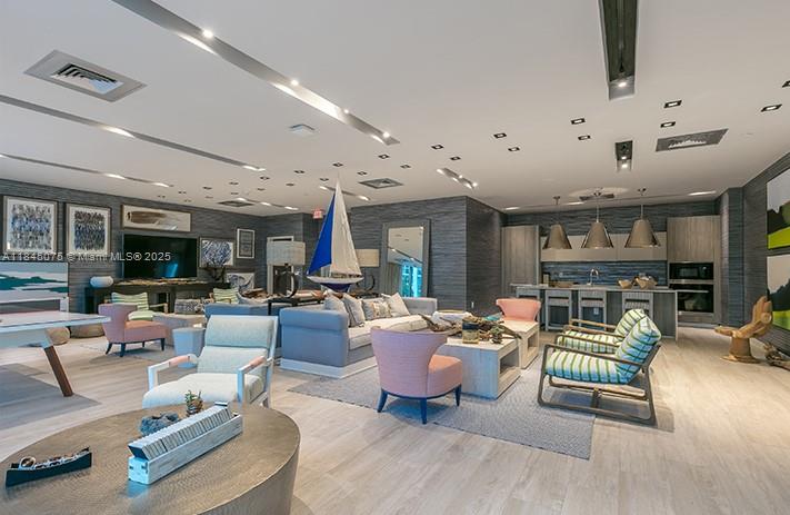 BISCAYNE BEACH CONDO - Residential Lease