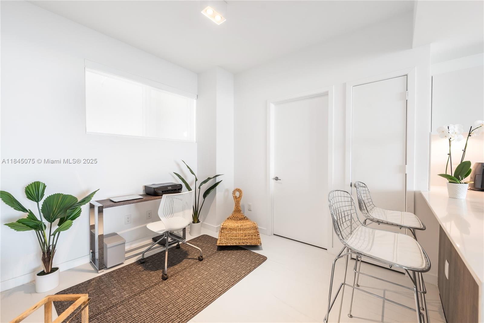 BISCAYNE BEACH CONDO - Residential Lease