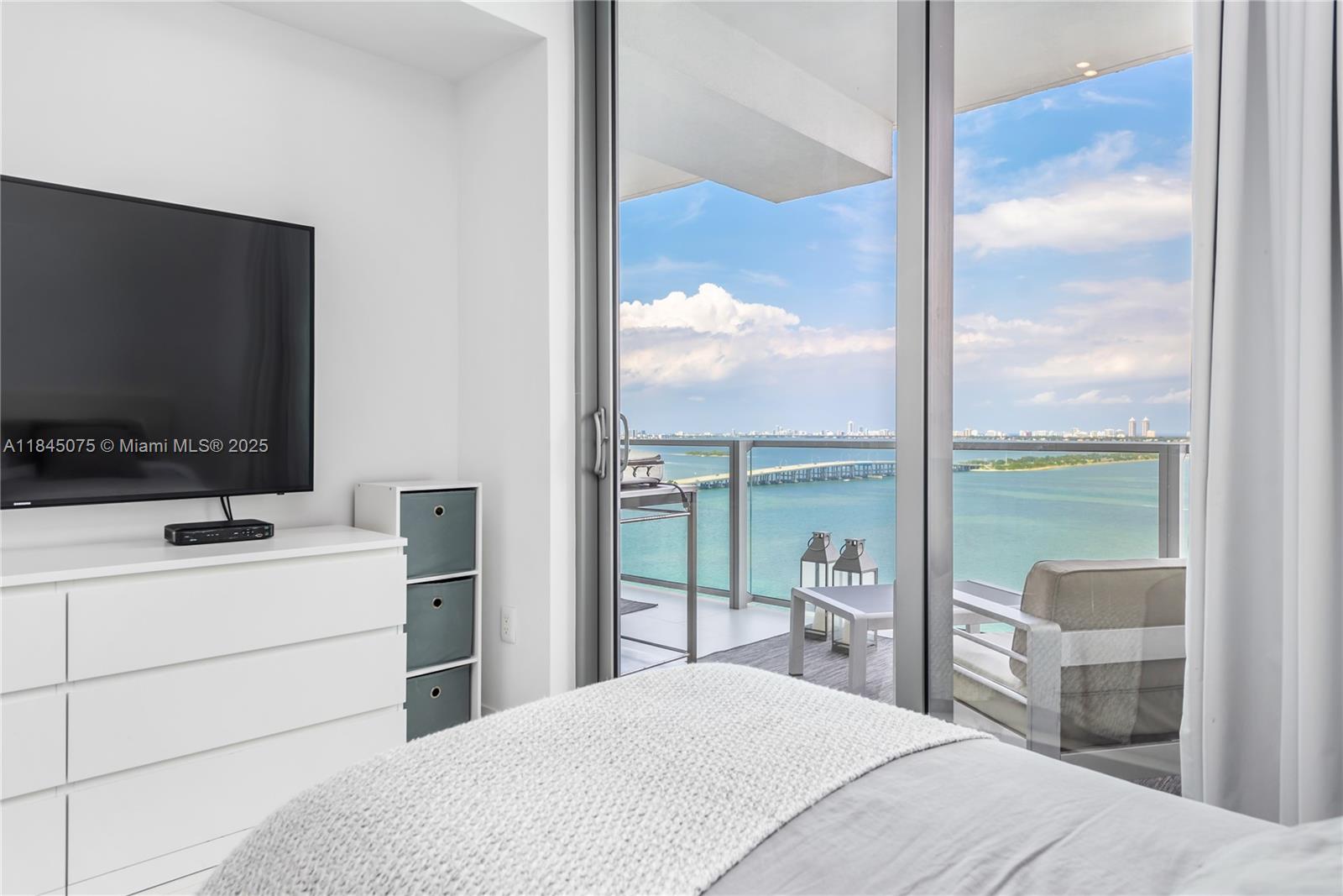 BISCAYNE BEACH CONDO - Residential Lease
