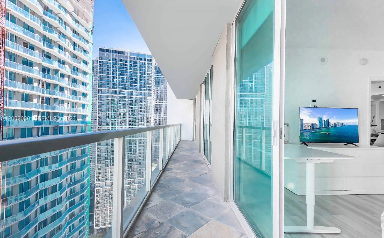 500 BRICKELL WEST CONDO - Residential Lease