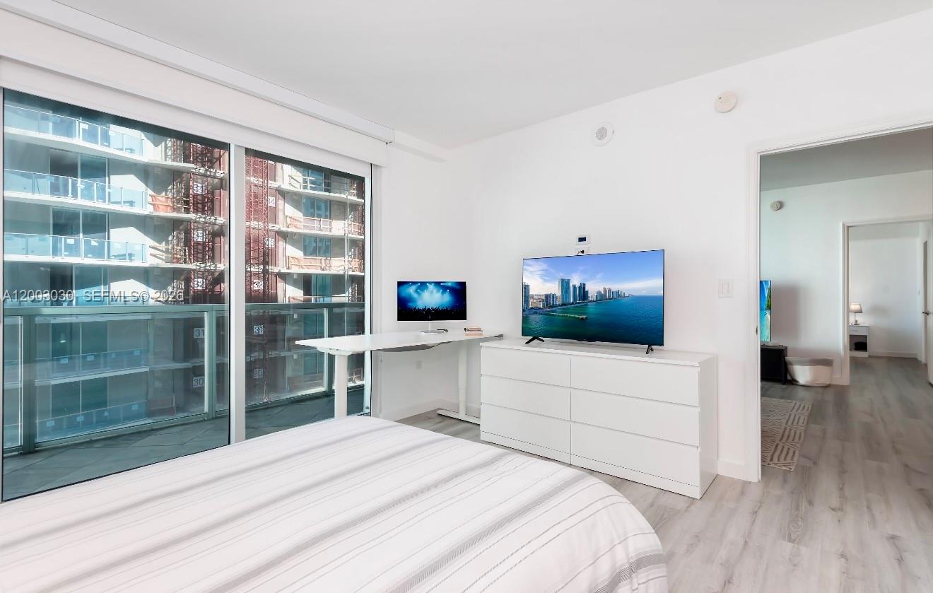 500 BRICKELL WEST CONDO - Residential Lease