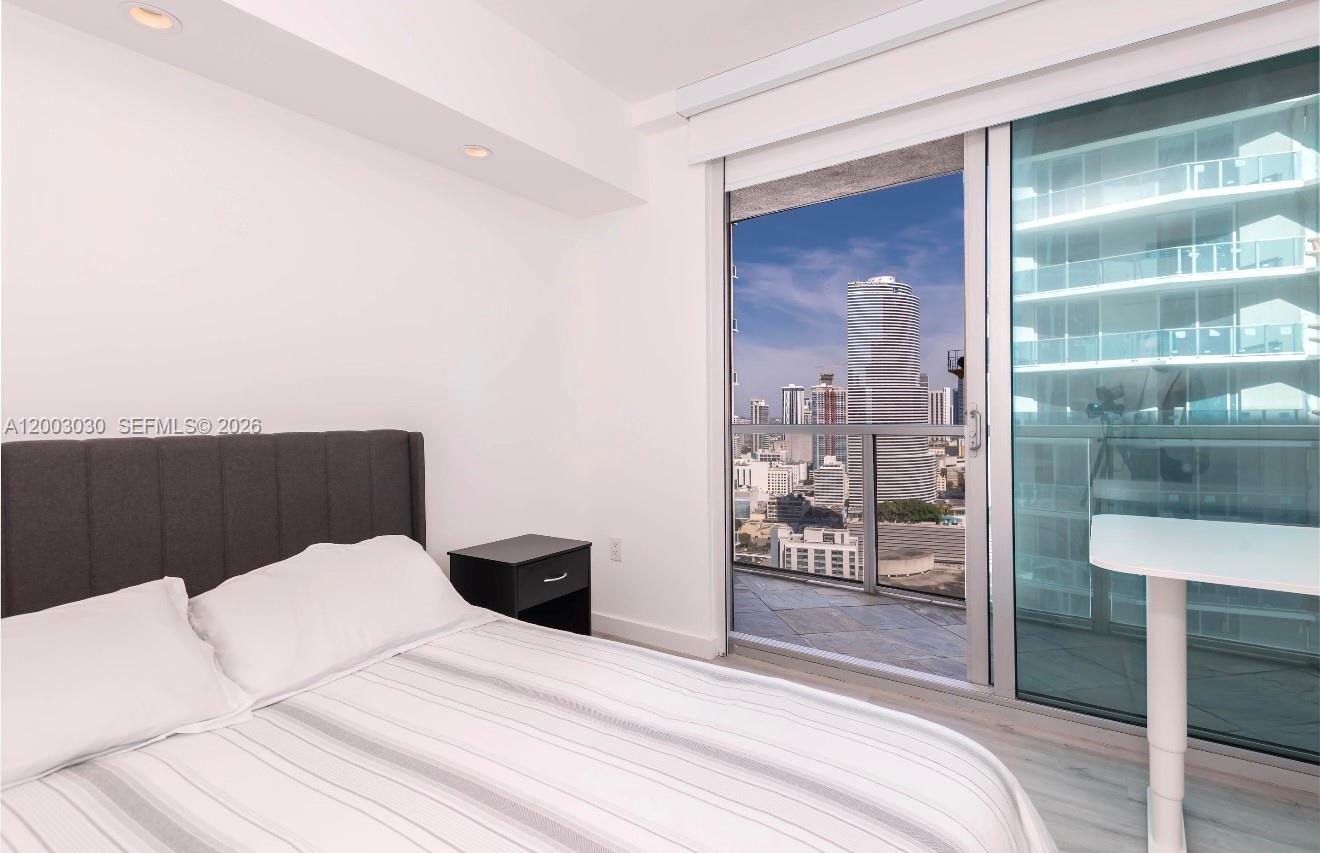 500 BRICKELL WEST CONDO - Residential Lease