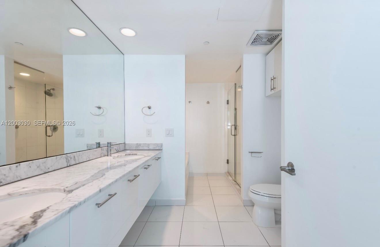 500 BRICKELL WEST CONDO - Residential Lease