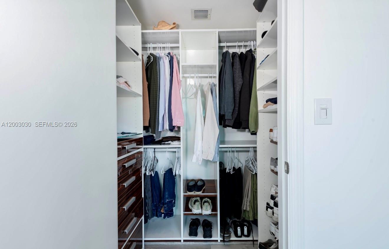 500 BRICKELL WEST CONDO - Residential Lease