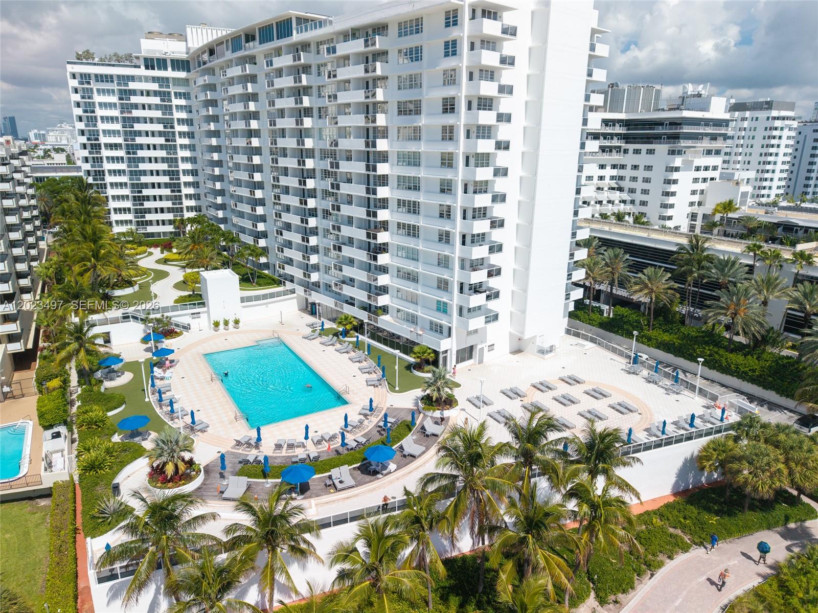 100 Lincoln Rd 1523