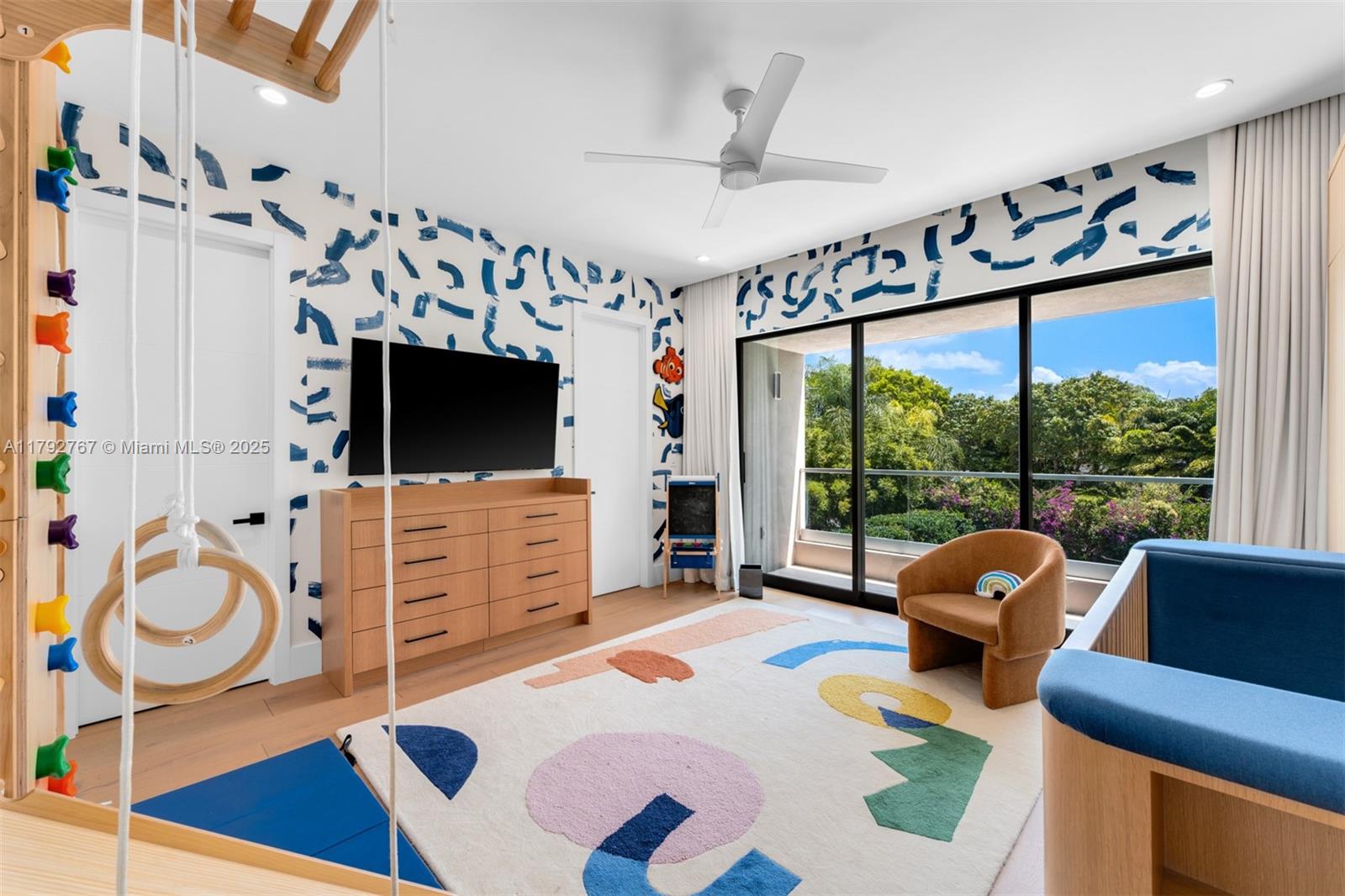 OLD CUTLER POINT - Residential